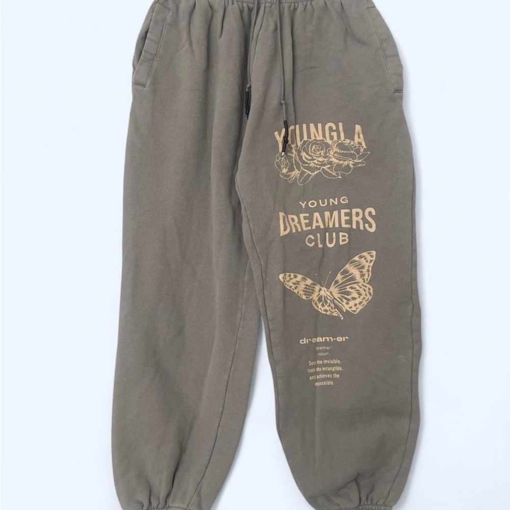 Young Dreamers Club Graphic Sweatpants